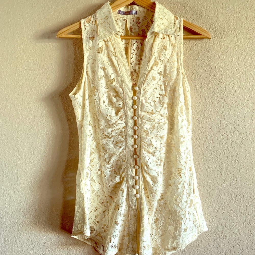 Solaris lace blouse